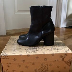 Free people black booties never worn